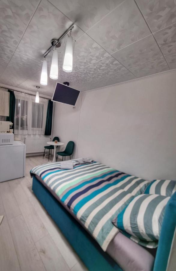 15. Little Studio Apartment Bucureşti Ngoại thất bức ảnh